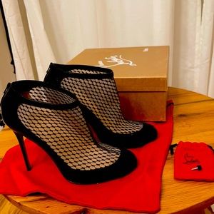 Christian Louboutin Black Lace Bootie 38